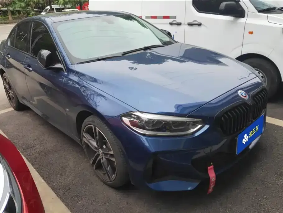 BMW 1 Series 2021 из CN, фото 2