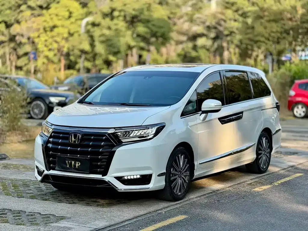 Honda Elysion 2022 из CN, фото 1