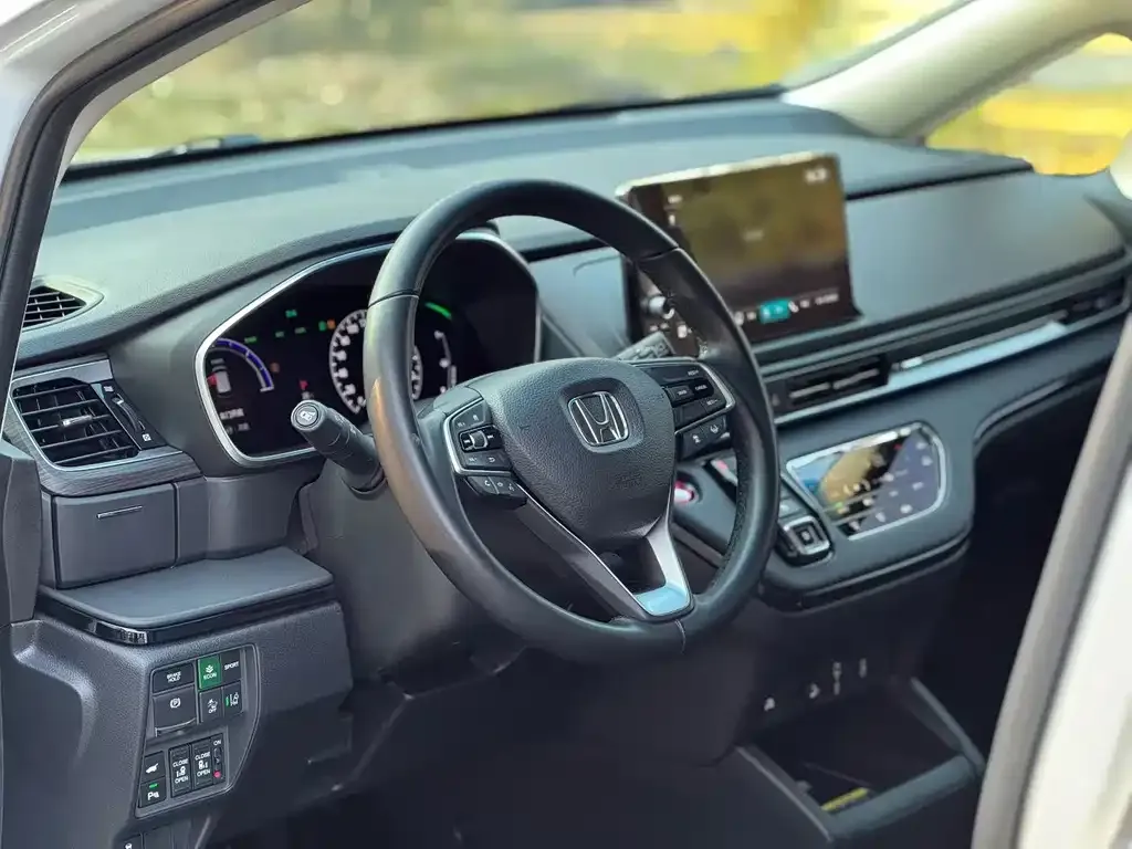 Honda Elysion 2022 из CN, фото 5