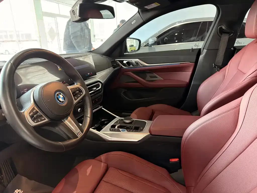 BMW i4 2024 из CN, фото 3