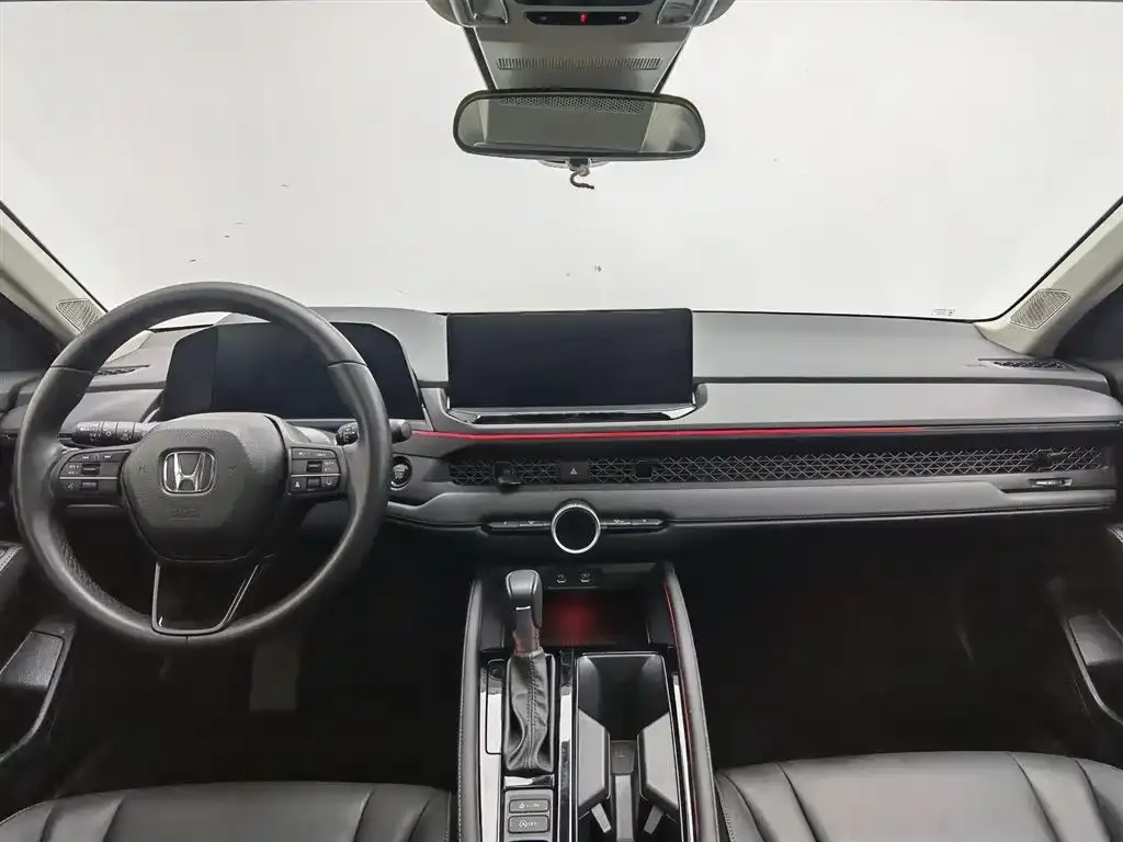 Honda Accord — фото 9