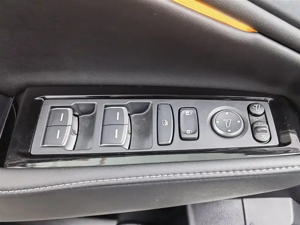 Honda Accord — фото 10