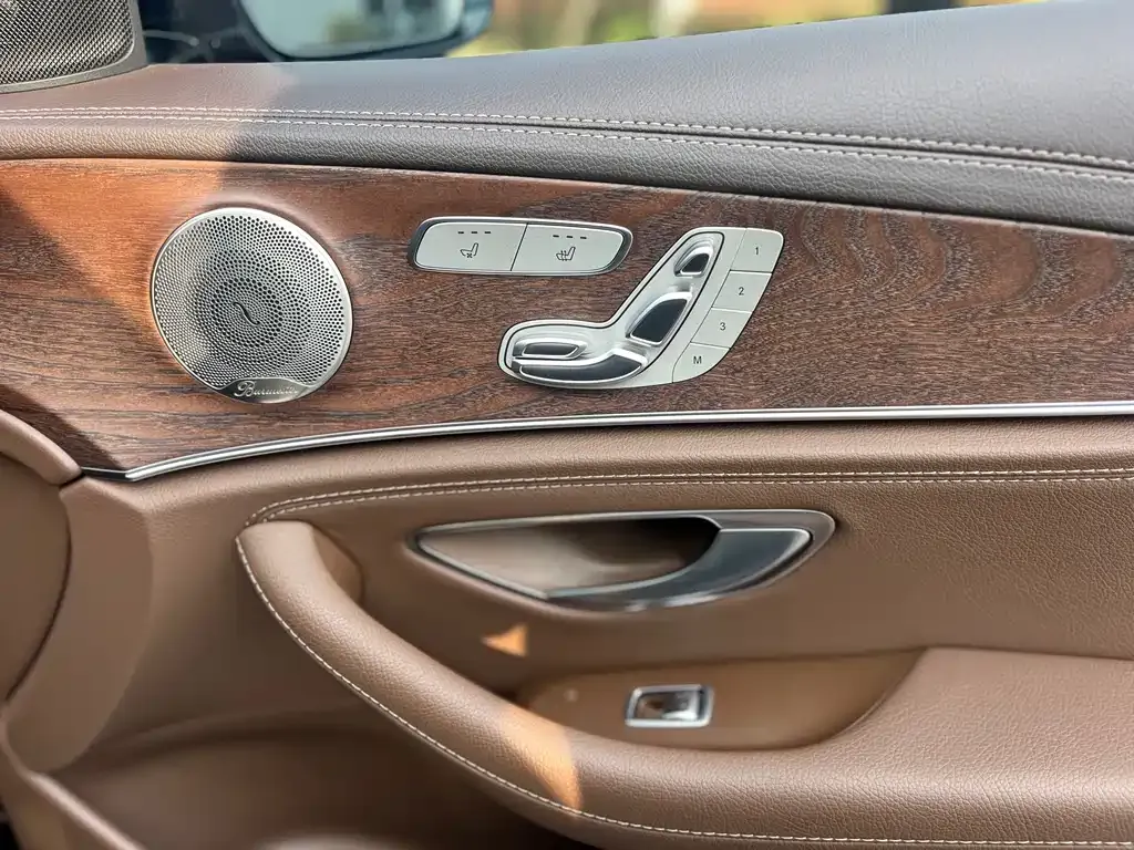 Mercedes-Benz E-Class 2022 из CN, фото 2
