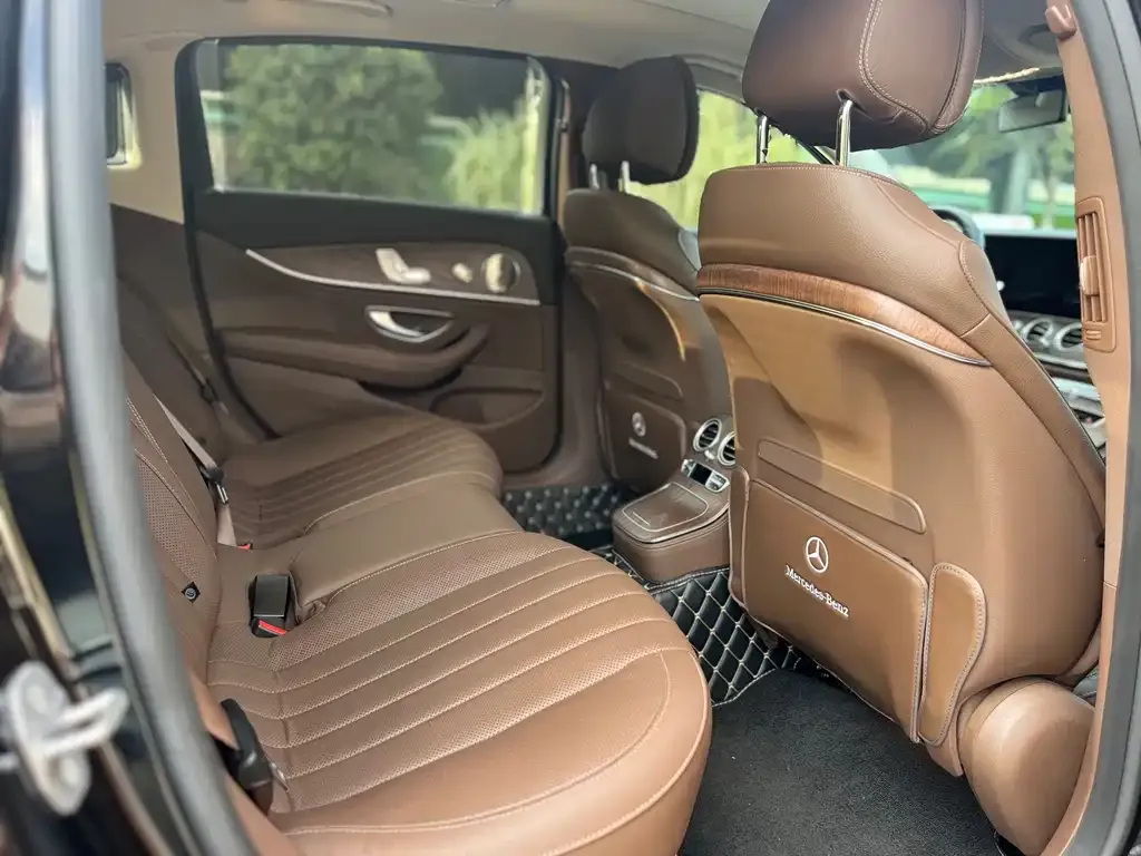 Mercedes-Benz E-Class 2022 из CN, фото 4