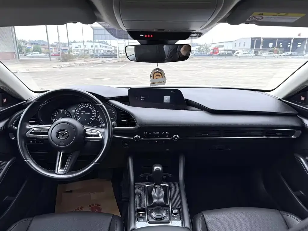 Mazda 3 Axela 2022 из CN, фото 2