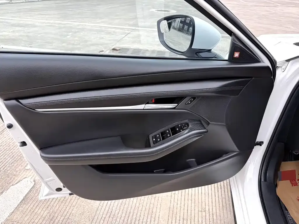 Mazda 3 Axela 2022 из CN, фото 8