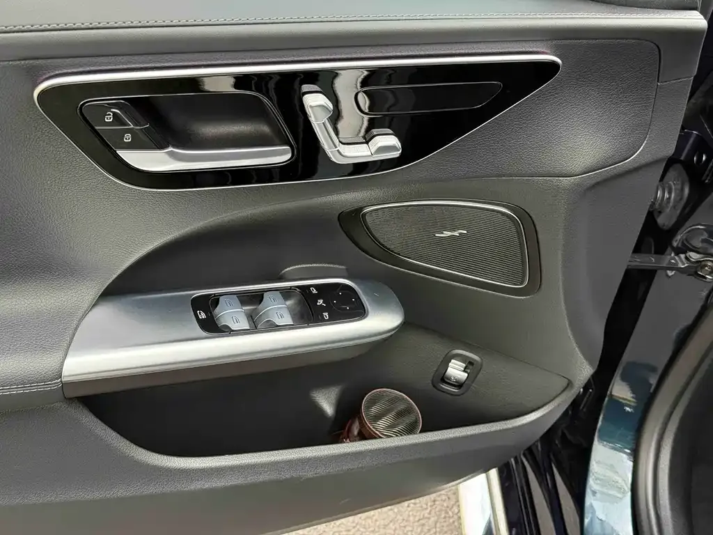 Mercedes-Benz C-Class 2023 из CN, фото 5