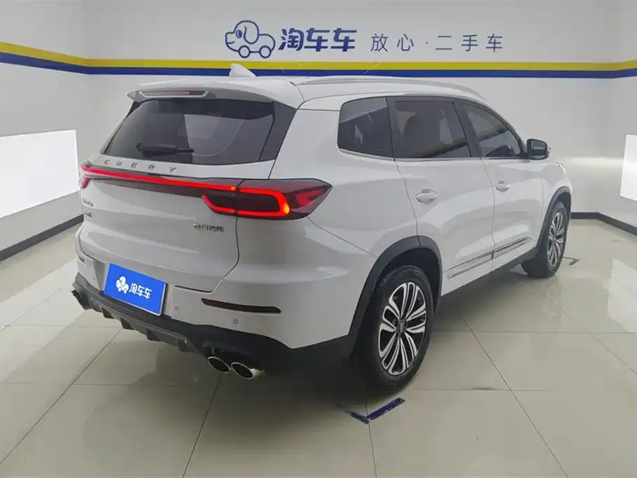 Chery Tiggo 8 — фото 10