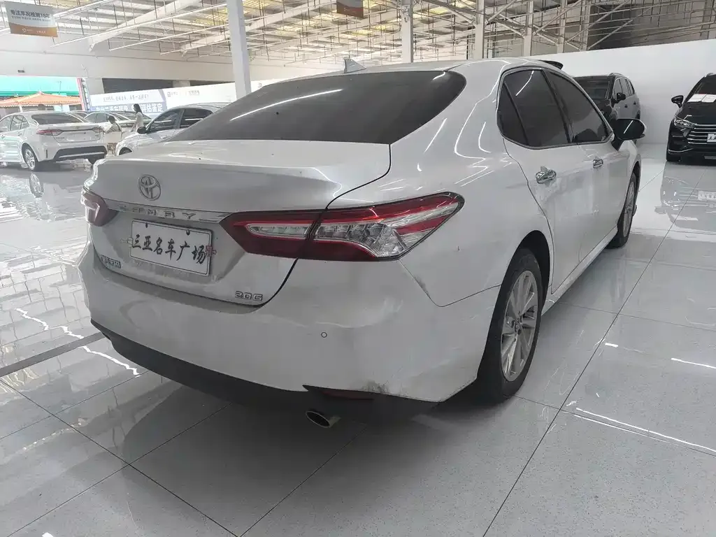 Toyota Camry 2023 из CN, фото 7