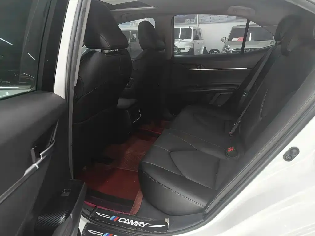 Toyota Camry 2023 из CN, фото 4