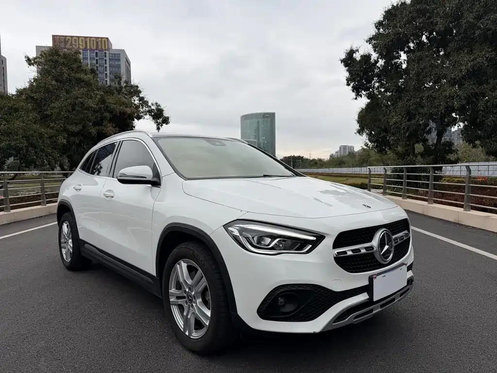 Mercedes-Benz GLA — фото 9