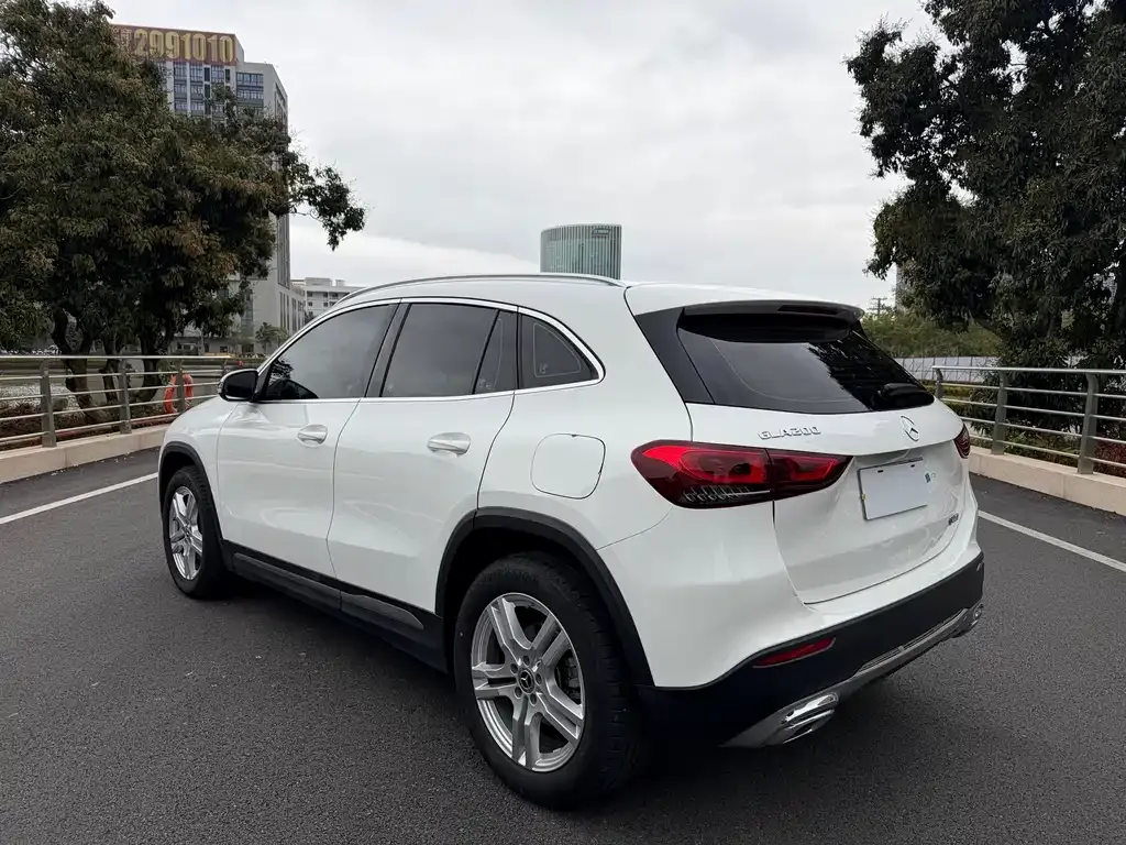 Mercedes-Benz GLA — фото 7