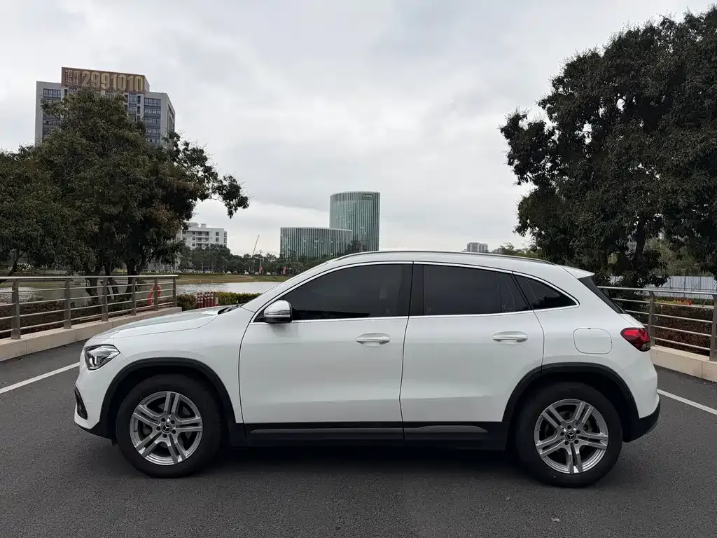 Mercedes-Benz GLA — фото 5