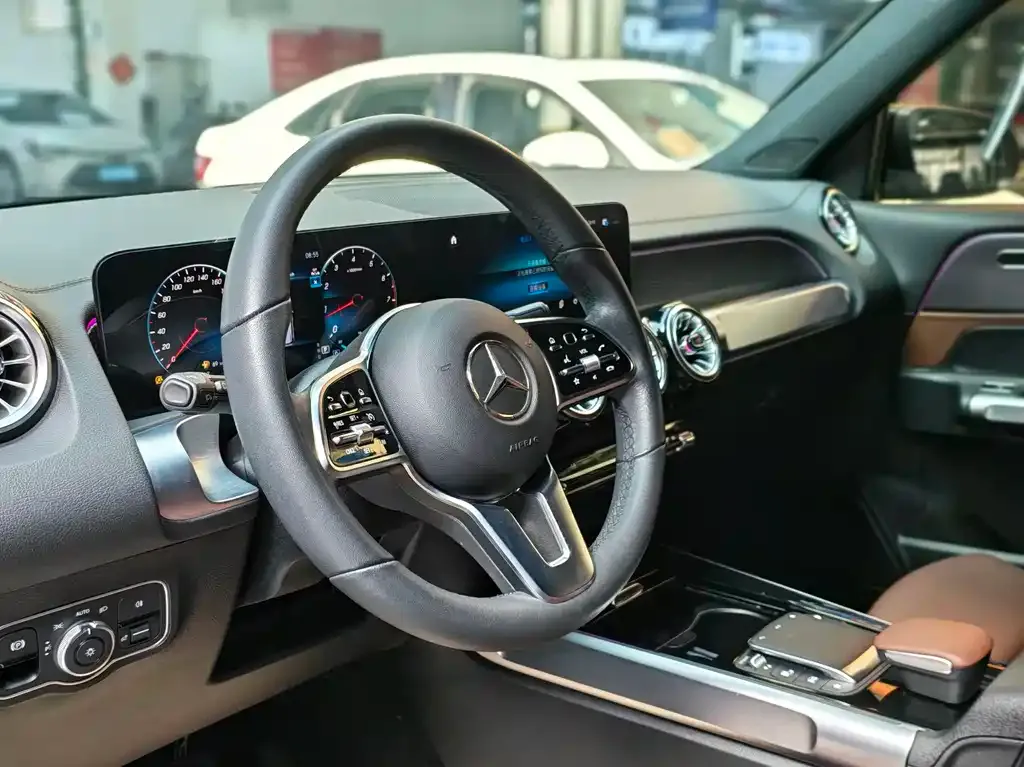 Mercedes-Benz GLB 2023 из CN, фото 3