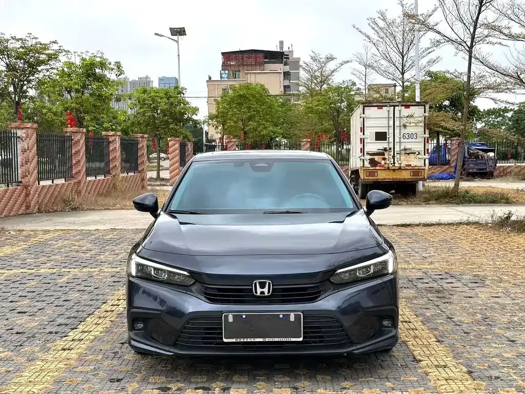 Honda Civic — фото 7