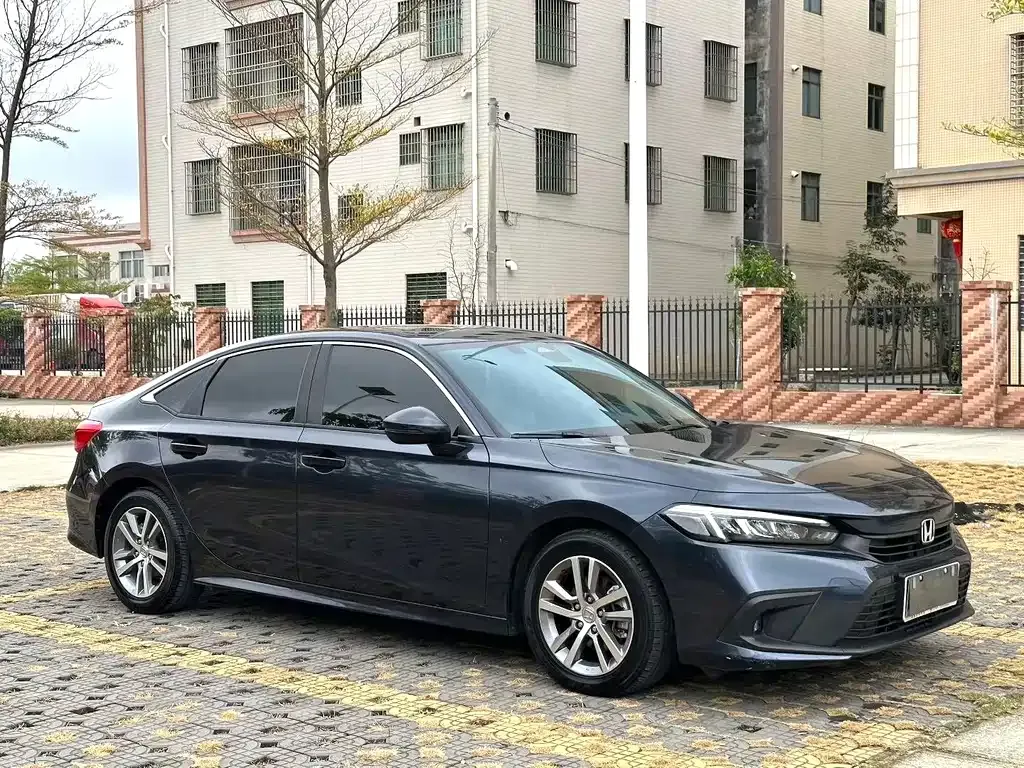 Honda Civic — фото 8