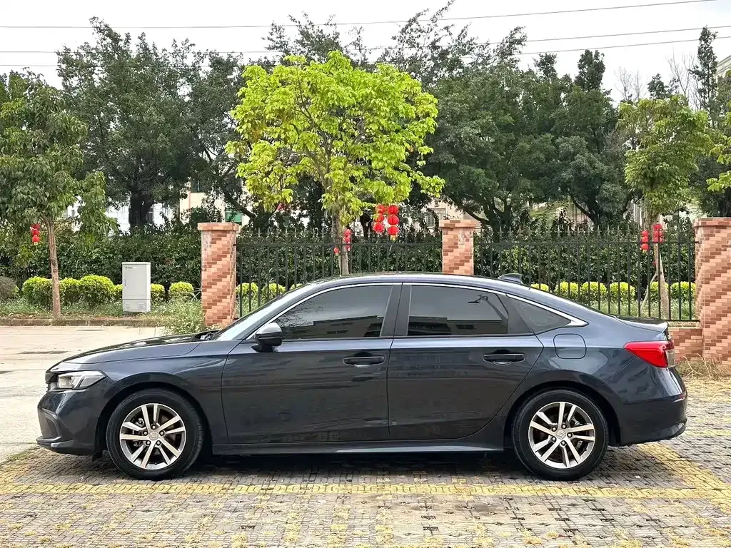 Honda Civic — фото 5