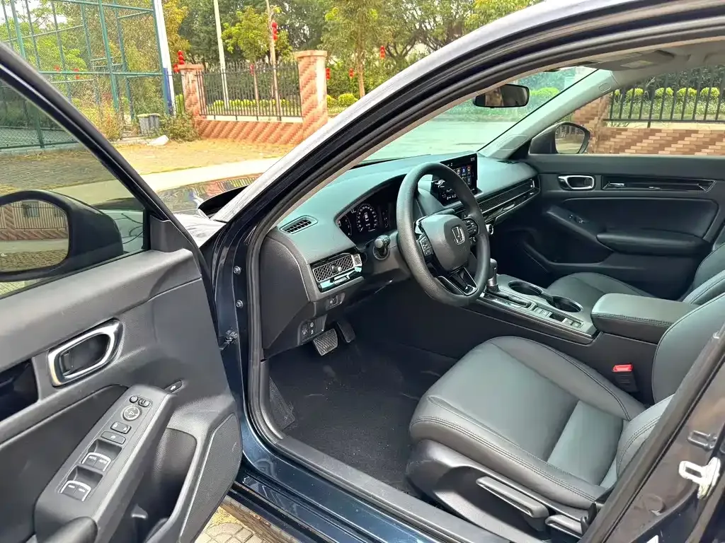 Honda Civic — фото 4