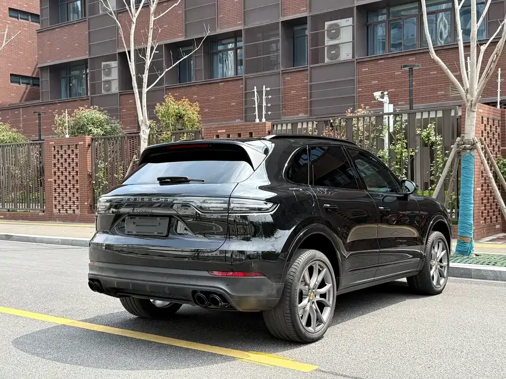 Porsche Cayenne 2023 из CN, фото 9