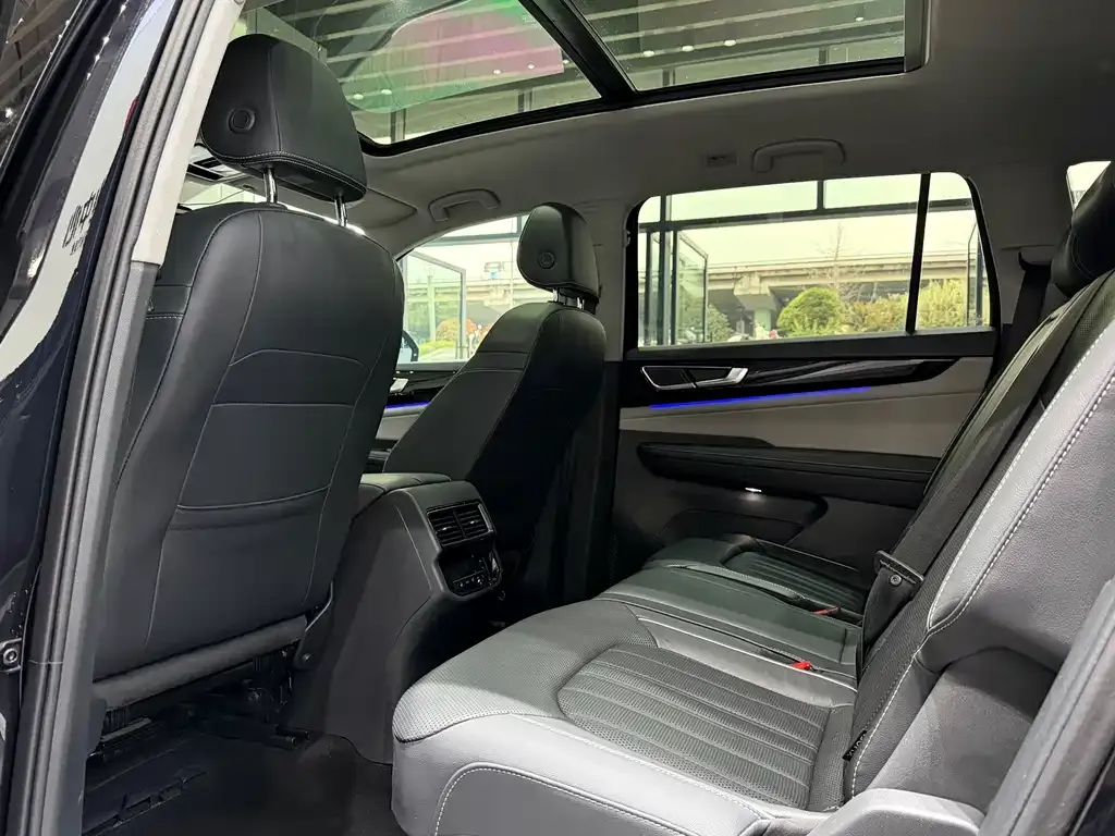 Volkswagen Teramont 2023 из CN, фото 8