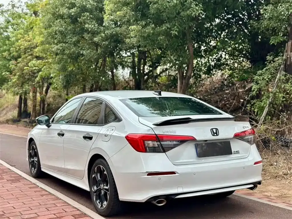 Honda Civic — фото 3