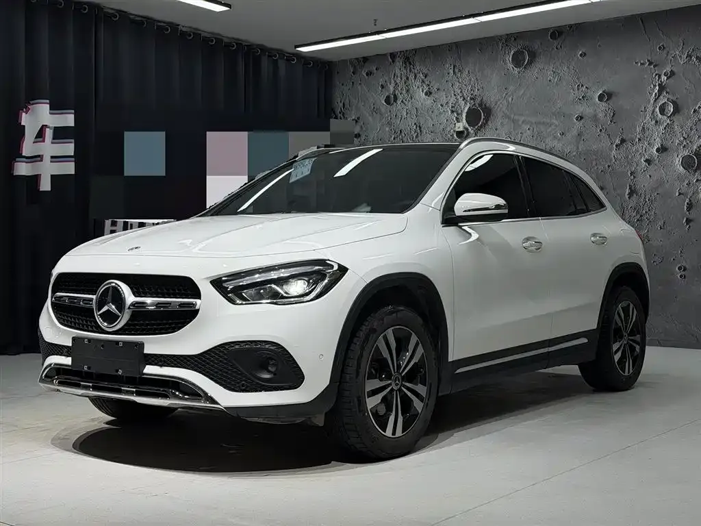 Mercedes-Benz GLA — фото 8