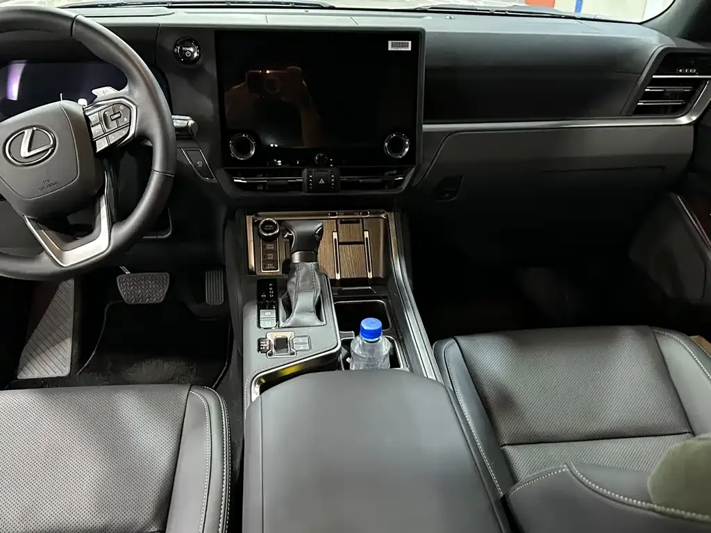 Lexus GX 2025 из CN, фото 8