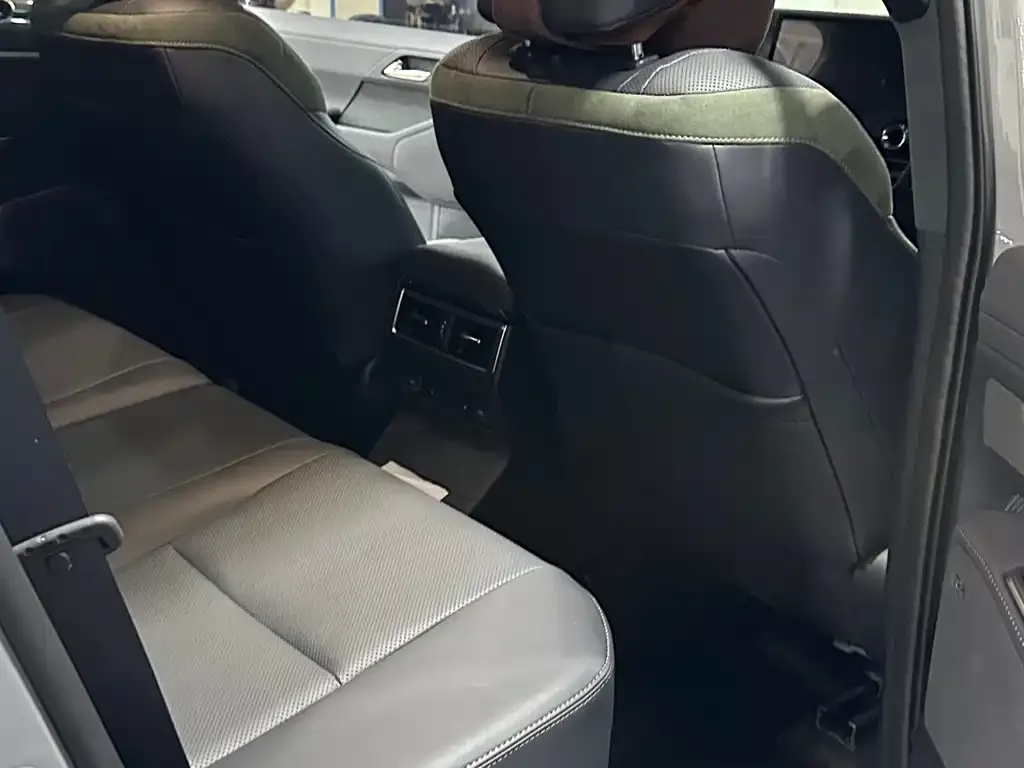Lexus GX 2025 из CN, фото 2