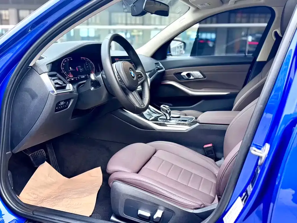 BMW 3 Series 2021 из CN, фото 8