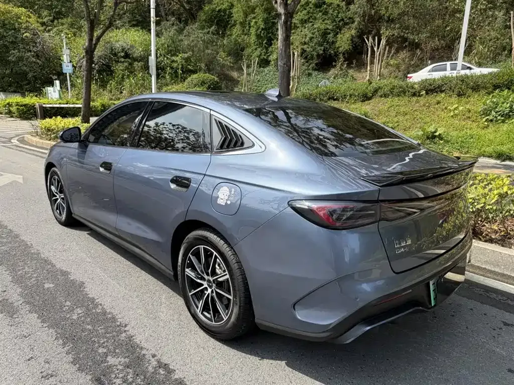 BYD Seal — фото 3