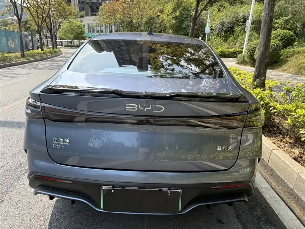 BYD Seal — фото 6