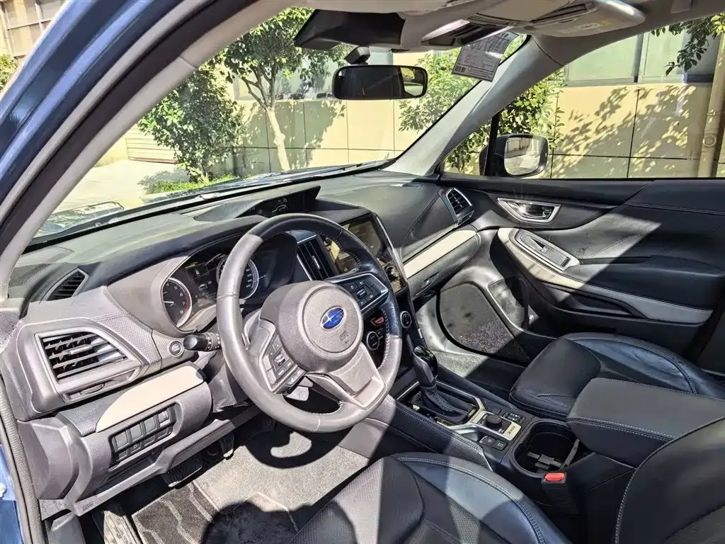 Subaru Forester 2023 из CN, фото 9