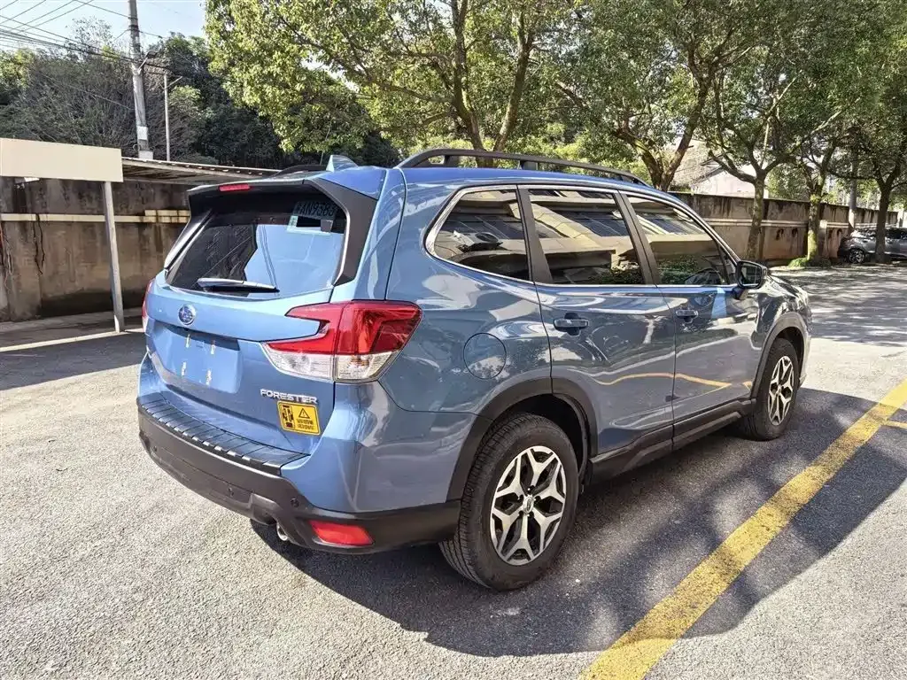 Subaru Forester 2023 из CN, фото 3