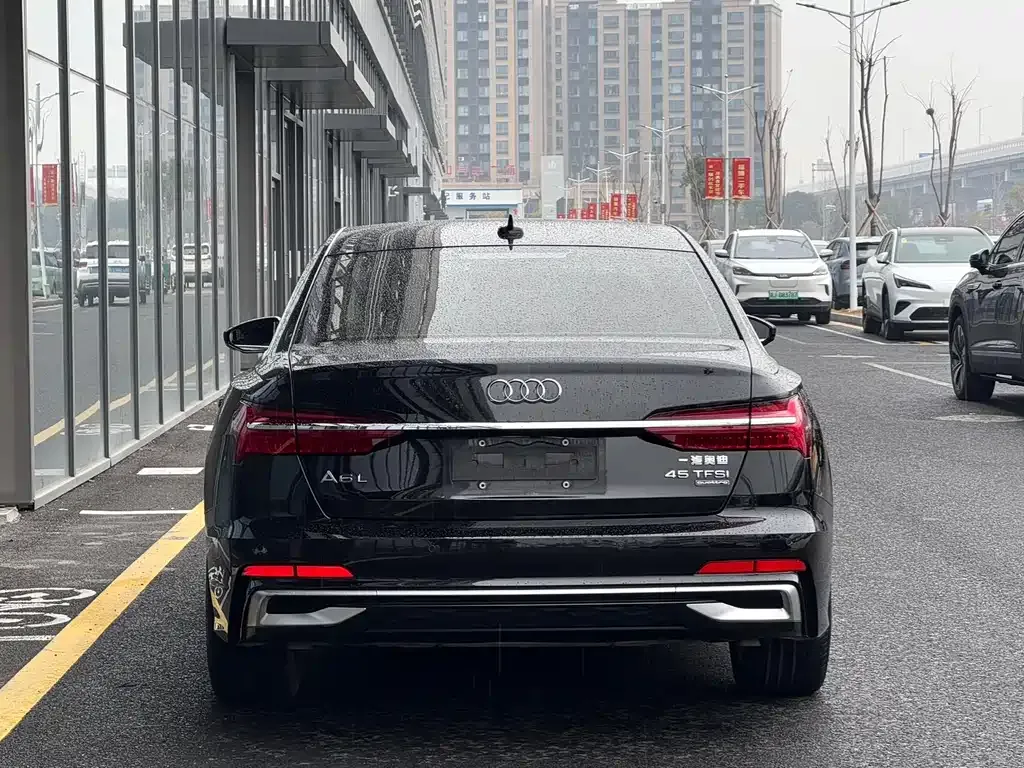 Audi A6L — фото 3