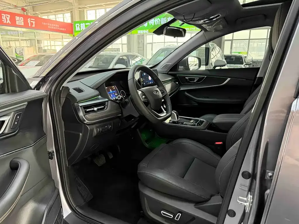Chery Tiggo 8 2023 из CN, фото 7