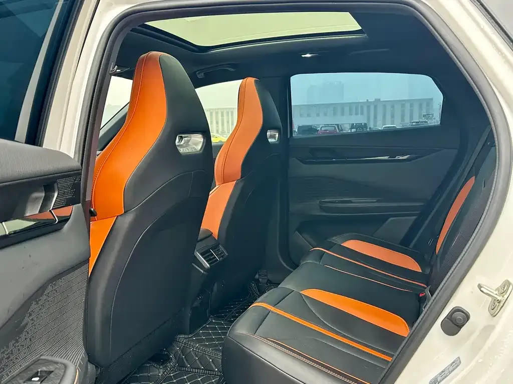Changan UNI-V 2025 из CN, фото 2