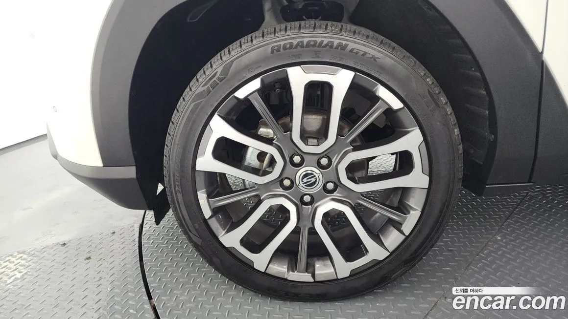 KG Mobility (Ssangyong) Torres — фото 10
