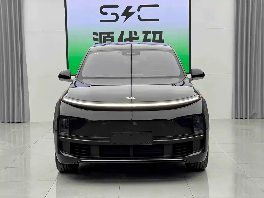 Li Auto L8
