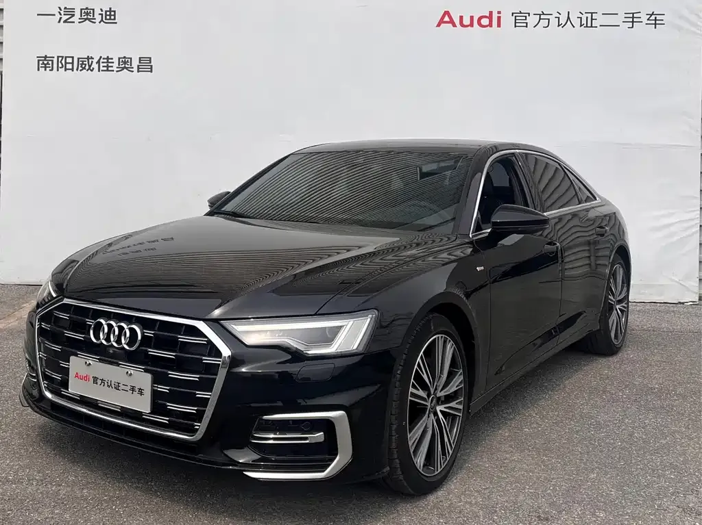 Audi A6L — фото 1