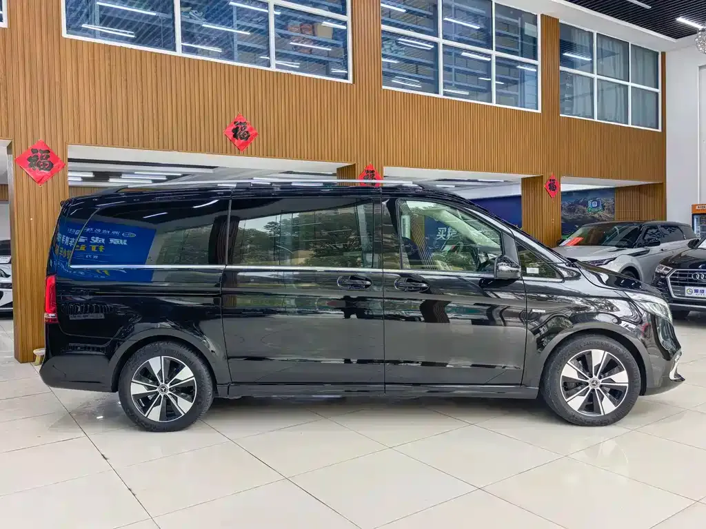 Mercedes-Benz V-Class 2022 из CN, фото 5