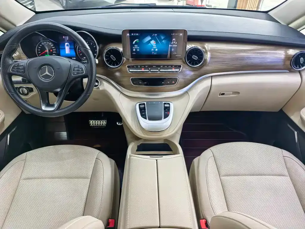 Mercedes-Benz V-Class 2022 из CN, фото 8