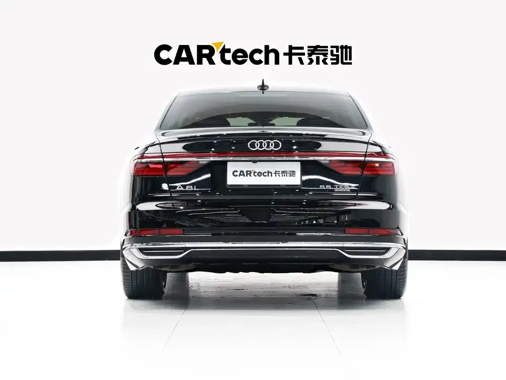 Audi A8 — фото 5
