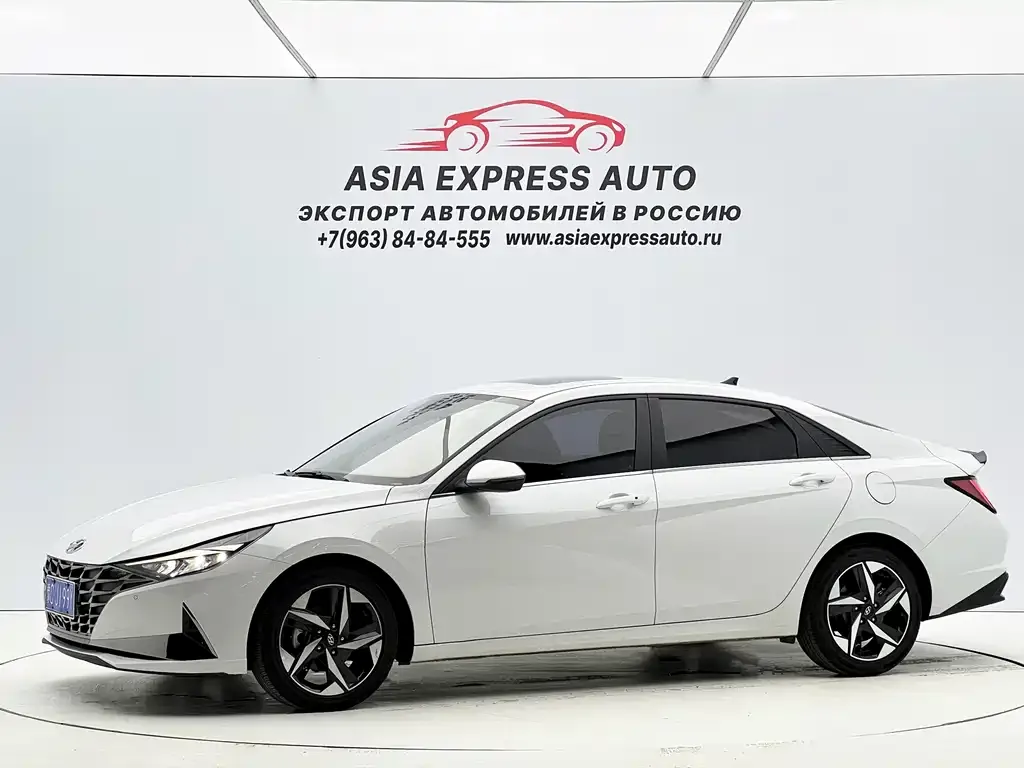 Hyundai Elantra 2022 из CN, фото 1