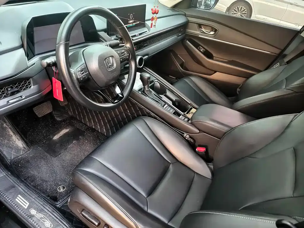 Honda Accord — фото 6