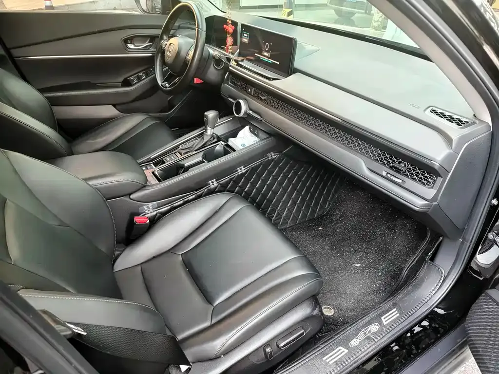 Honda Accord — фото 9