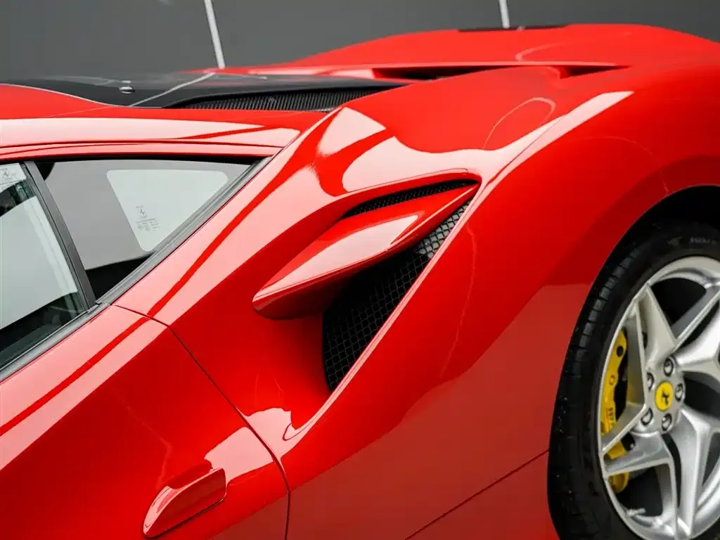 Ferrari F8 — фото 5