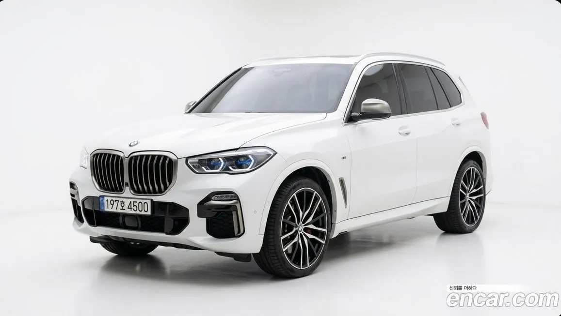 BMW X5 M50i