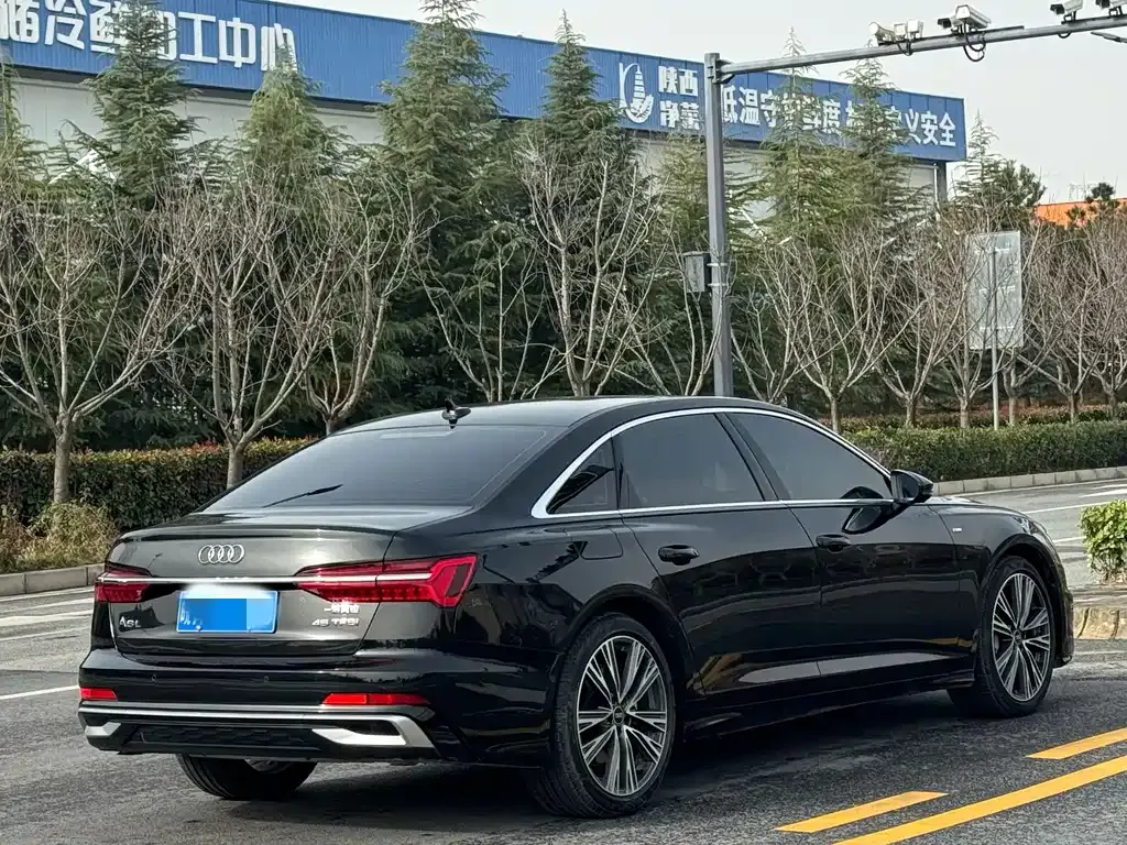 Audi A6L — фото 6