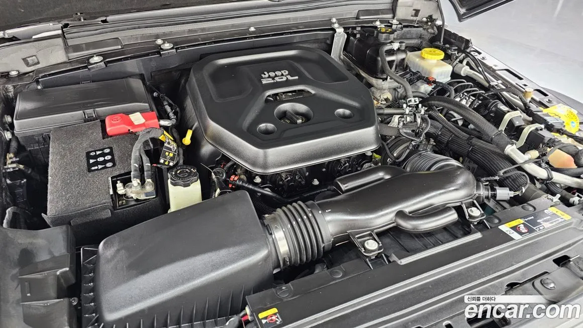 Jeep Wrangler 2022 из KR, фото 9