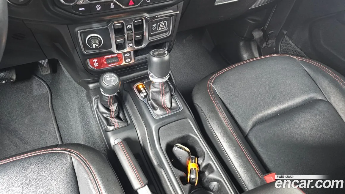 Jeep Wrangler 2022 из KR, фото 10